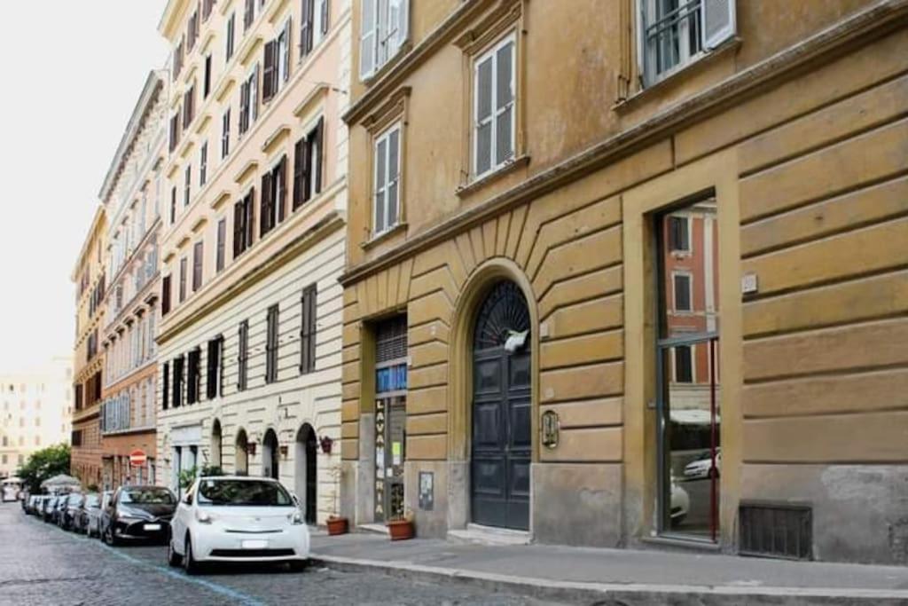 Holiday Home In Trastevere โรม ภายนอก รูปภาพ